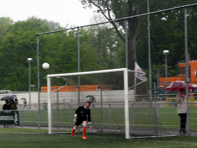 Naast