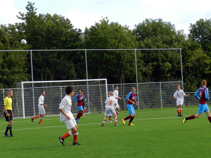 Overbos B1 - BVC Bloemendaal B1